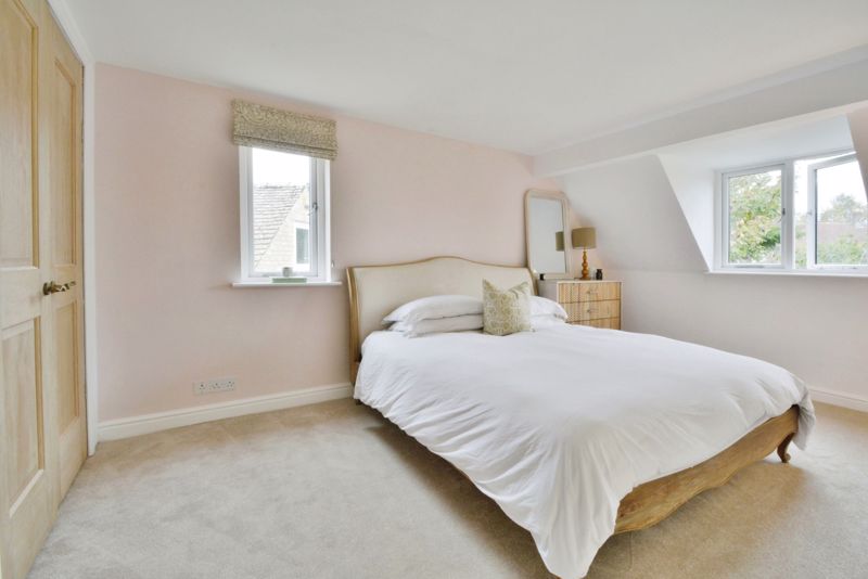 Master bedroom- click for photo gallery